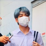 [TXT모아] 엠씨 아콩 <b>비장</b>한 출근