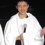 어떻게 그렇게 이쁘게 웃어