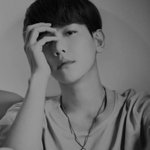 백<b>현아</b>