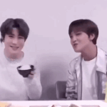 [NCT] 일본 인터뷰 보고 재현이 <b>다정보스</b> 모음 갖고왔어