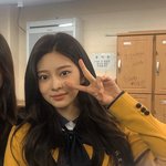 [댓글부탁해] 근데 아이돌들 실물로보면