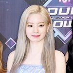 <b>다현</b> 개 예쁘지않냐ㅑ