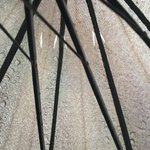 우산 있어도 비맞는<b>신세</b> ..