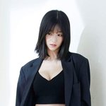 <b>서예지</b>