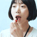 한<b>여진</b> 입술이 왜 그럴까 생각하는 것 같은 황시목 ㅋ