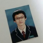백현만 물어뜯는 9년 거<b>지근</b>성에