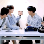 [드루와] 방탄손에 <b>삼성</b> 신제품 들려줬더니ㅋㅋ