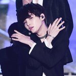 방탄 슈가랑 있지 <b>예지</b>