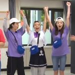 이번엔 <b>솔라</b>가 송지효한테 선물 줌