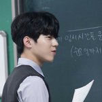 내 짝남 준내 잘생기고 분위기도 <b>오짐</b>
