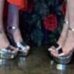 [댓글부탁해] 아는애가 신은 구두 개촌스럽지않냐