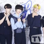 [TXT모아] 2020 소리바다어워즈 TXT<b>수상</b> 기사사진
