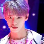 나 퍼컬<b>알</b>못인데 도영 보라머리도 <b>톤</b>그론가?