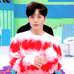 근데 송형준 잘생긴 얼굴은 아니야?