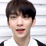 [세븐틴] 조슈아 사진 풀어줄 천사<b>캐롯</b> 있니...?