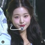 [댓글부탁해] 장원영 <b>이때</b> 블러셔 아는 사람 ㅠㅠ