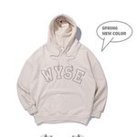 <b>쿨톤</b>인데 웜화이트 후드 입으면 그렇게 이상함..?