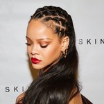 리한나가 <b>비웃음</b> 당할까봐 무서웠다는 날