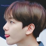 백현이는 점점 데뷔초로 <b>변해</b>가는거 같아