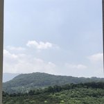 <b>wow</b> 창밖이 되게 그림같은 풍경이군