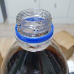 [방탈죄송] 혐주의) 교촌치킨에서 준 <b>콜라</b>에서 벌레가 나왔어요..