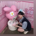 [댓글부탁해] 이 잘생긴 사람 누군지 알려줘여