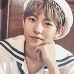 위영 <b>런지</b>니가 진짜 미쳤음 진짜 이 옷이. 하....