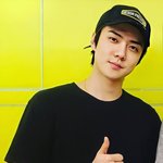 와 세훈유라이크안쓴게 훨씬존잘<b>이넹</b>