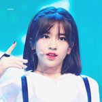[댓글부탁해] 안유진 다음 컨셉에는 <b>쌍테</b>쓰지말았으면