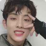 <b>윈윈</b>은 눈이 진짜 이쁜 듯