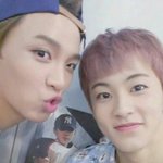 헐 엓 <b>세훈</b>이랑 마크 해찬 셀카떴네