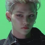 얘 진짜 과한거 잘 어울리는듯