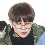 +)다들 본진 에어팟 사진 두고 가봐