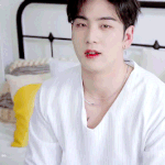 <b>듬직</b>미 장난없눈 오빠