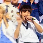 [EXO] 불공평해 무대보면서 우는거 <b>정상</b>이니?