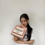 <b>예리</b> 신비 로제
