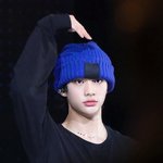 <b>황현진</b> 머리 너무작아