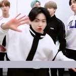 <b>정구</b>기 머리 잘랐나