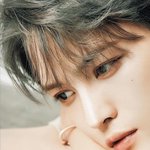 뉴땡<b>재중</b> 이 얼굴에 눈물점 보조개까지 있음
