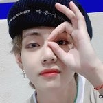 [이것좀봐줘] 김태형 이 사진 ㅁ...뭐...뭐야..?