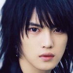 뉴땡 어릴<b>때</b> <b>화장</b>진하다고 렌즈꼈다고 욕먹었던거아냐?