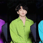 정국 이 의상으로 <b>천년</b>만년 놀려먹을듯