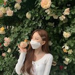 아 이런느낌의 <b>옷</b> <b>사고</b> 싶은데 왜 없냐ㅜ