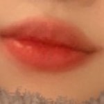 [댓글부탁해] 나 <b>입술</b> 두꺼운편임??