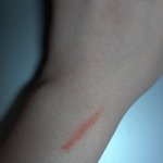 이 립스틱 <b>쿨</b>이야? <b>웜</b>이야?