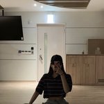 얘들아 인스타 스토리에 <b>이사진</b> 올려봐