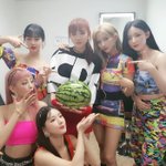 생각했던 것보다 <b>키</b>가 <b>더</b> 작은 아이돌