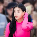 유채<b>꽃</b> 활짝 핀 女돌의 <b>미모</b>
