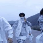 <b>FNC</b> 신인 P1Harmony 로고 퍼포먼스