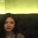 이거 조이 긴머리야 단발이야?